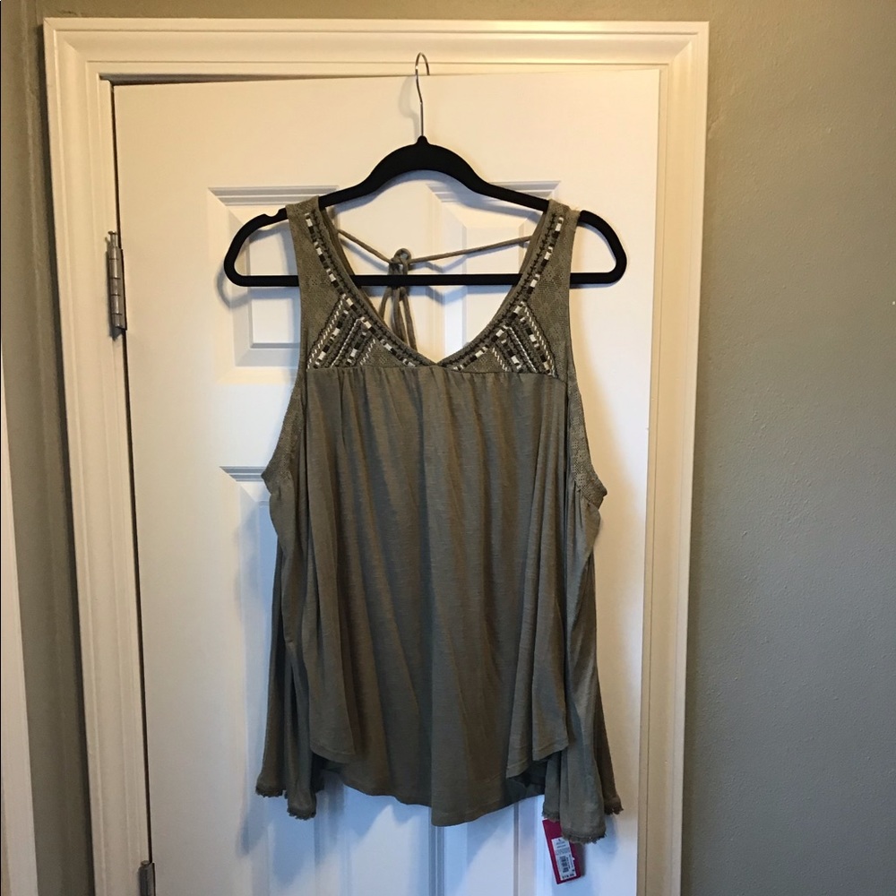 NWT. Xhilaration Ladies Cold Shoulder Fashion Top